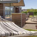 Hans - 700m From The Sea By Interhome *