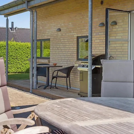 Dom wakacyjny Hans - 700m From The Sea By Interhome *